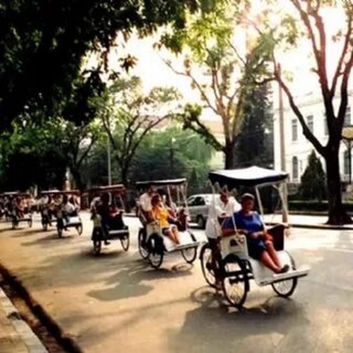 4 kiểu áo không thể thiếu - Cảm hứng video marketing từ Hotspot Matrix
